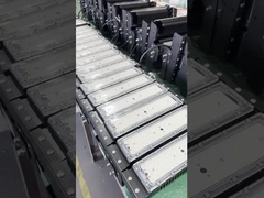 Đèn năng lượng mặt trời ngoài trời màu đen điều khiển từ xa IP65 Đèn năng lượng mặt trời 400W