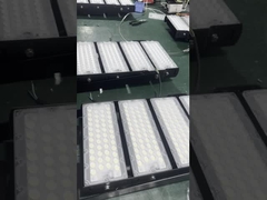 Đèn pha năng lượng mặt trời ABS đen có điều khiển từ xa 50w 100w 200w 300w 400w 500w