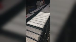 Xem hệ thống chiếu sáng sân vận động ngoài trời bền bỉ: Bản trình diễn đèn lũ mô-đun LED RFFL-11 IP65