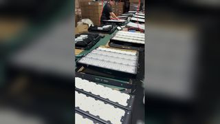 Chiếu sáng sân vận động LED chống nước IP66 với tuổi thọ 50000 giờ và các tùy chọn có thể tùy chỉnh