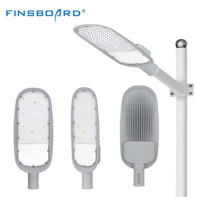 Đèn đường LED hiệu suất cao 120lm/W với IP66 chống nước và điện áp rộng AC85-265V cho chiếu sáng đường cao tốc ngoài trời