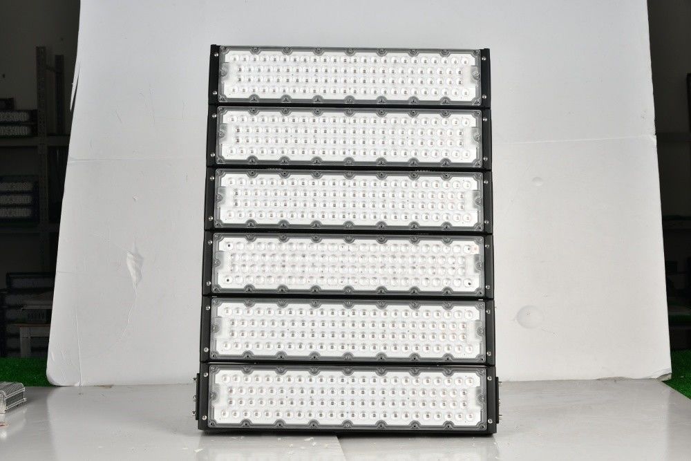 Đèn pha LED cột cao 2000W chống nước IP65 với tuổi thọ 50000 giờ cho sân vận động và đèn pha ngoài trời