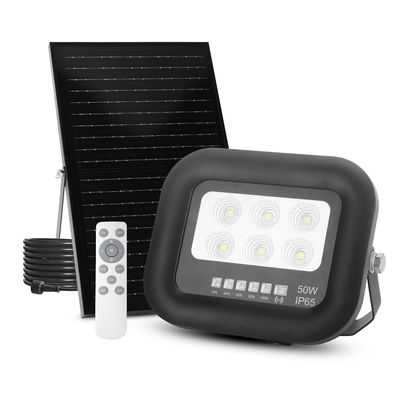 Đèn năng lượng mặt trời ABS đen chiếu sáng ngoài trời, điều khiển từ xa, đèn pha LED năng lượng mặt trời 50w